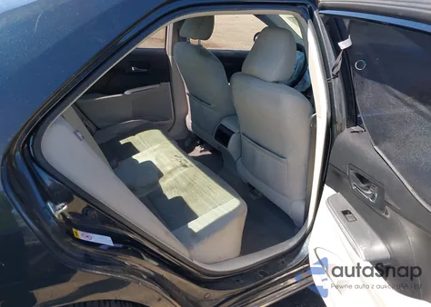 2014 Toyota Camry Hybrid Le z USA, uszkodzony, nr VIN 4T1BD1FK7EU110325